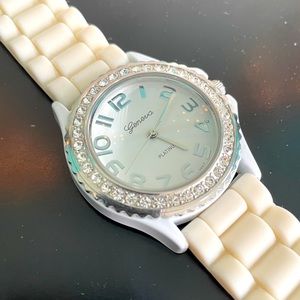 Geneva Platinum Crystal White Rubber Band Watch